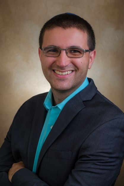 Aaron Fineberg Headshot Small File